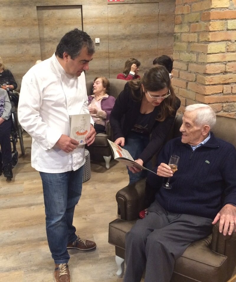 Presentació del llibre de receptes de la residència per gent gran de Can Regàs de Girona.  Careto: No  Foto: Can Regàs 1165#Dani Vilà
